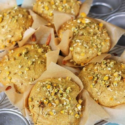 Dessert decorated with edible flowers